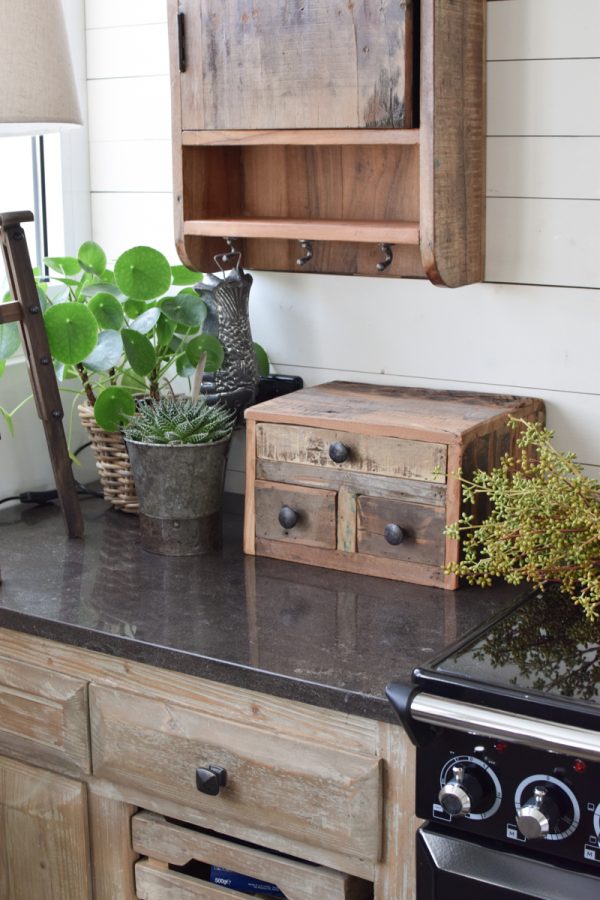 Holz-Schubkästchen für Küche und deinen Schreibtisch. Deko für die Landhausküche jetzt im Mrs Greenery Shop bestellen kaufen