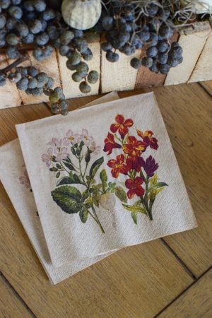 Florale Serviette. Die wunderschöne Serviette mit tollem Blumenmotiv sind perfekt für alle Pflanzenliebhaber