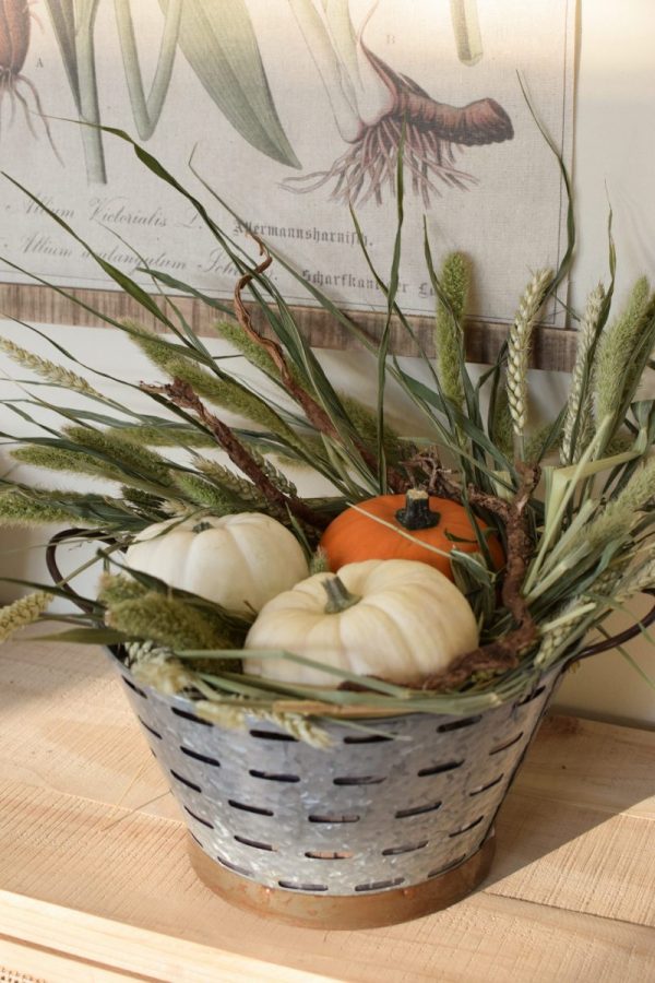 Deko mit Trockenblumen: Borstenhirse getrocknet. Setaria. Kranzbinden Deko mit Naturmaterialien Kürbis Baby Boo Dekoidee Herbst Herbstdeko Weizen
