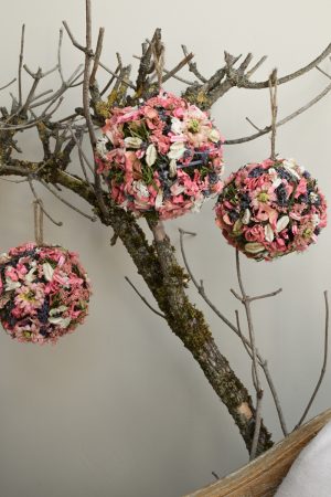 Trockenblumenkugel Trockenblumen getrocknete Blüten Naturdeko Kreativ jetzt im Mrs Greenery Shop bestellen kaufen