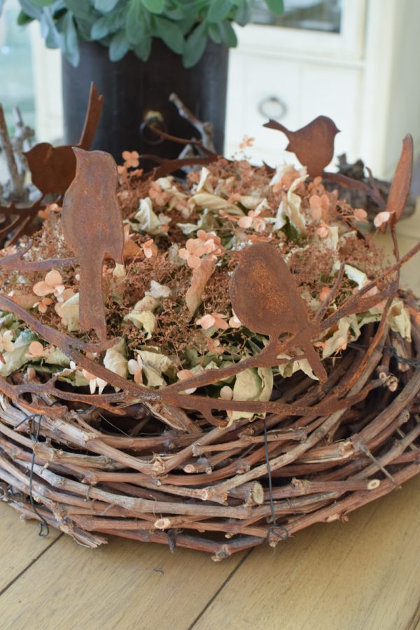 Rostvögel Vogel Reigen Metalldeko in Rost Vögel auf Äste im Kranz Vogelkranz Deko im Mrs Greenery Shop bestellen kaufen