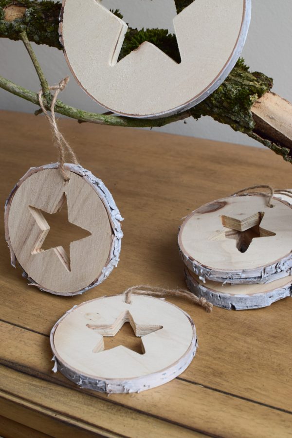 Weihnachtsdeko Adventsdeko Birkenhänger mit Stern. Naturdeko für deine weihnachtliche Deko Birkendeko Aufänger Weihnachten im Mrs Greenery Shop bestellen