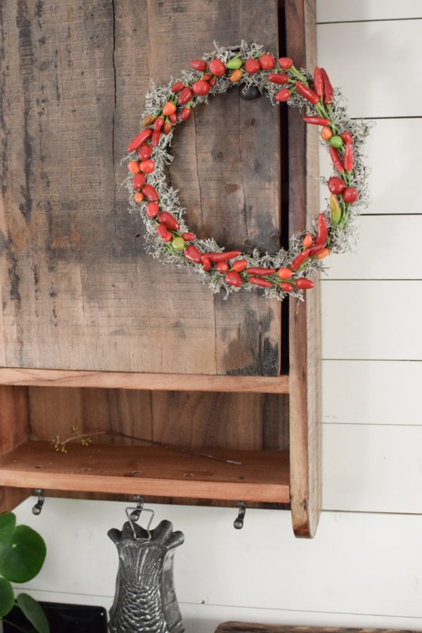 Zierpfeffer Pfeffer im Bund Dekopfeffer rot orange. Pfefferkranz Gewürzekranz Kranzbinden Kreativsein im Mrs Greenery Shop bestellen kaufen