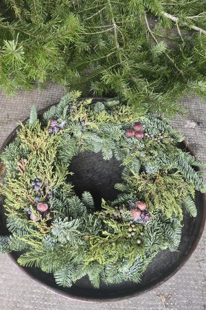 tannenkranz kranz winterkranz weihnachtskranz nordmann nobilis asparagus grün fertigkranz fertig gebunden im mrs greenery shop bestellen kaufen