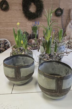 Übertopf Topf Metall mit Patina im Mrs Greenery Shop bestellen kaufen