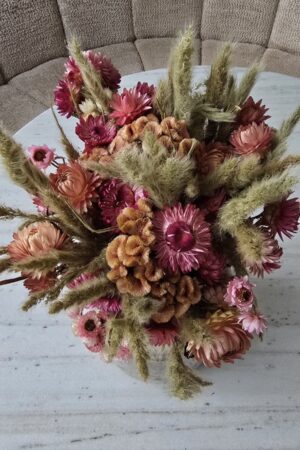 trockenblumenstrauss strauss trockenblumen blüten blumenstrauss im mrs greenery Shop bestellen kaufen naturdeko