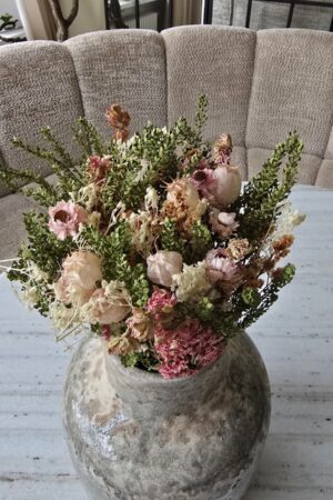 trockenblumenstrauss strauss trockenblumen blüten blumenstrauss im mrs greenery Shop bestellen kaufen naturdeko