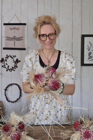 Blumenstrauß Trockenblumen trockenblumenstrauss artischockendeko trockenstrauss im mrs greenery shop bestellen kaufen